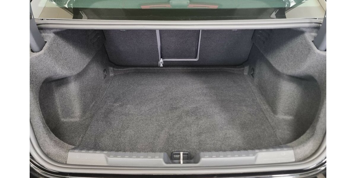 Audi A3 30TFSI limo Navi Leder Digital VIC Kamera LED 66.400 km 21.450 &euro; Garrel 49681