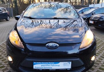 Ford Fiesta 121.000 km 4.999 &euro; Hatten 26209