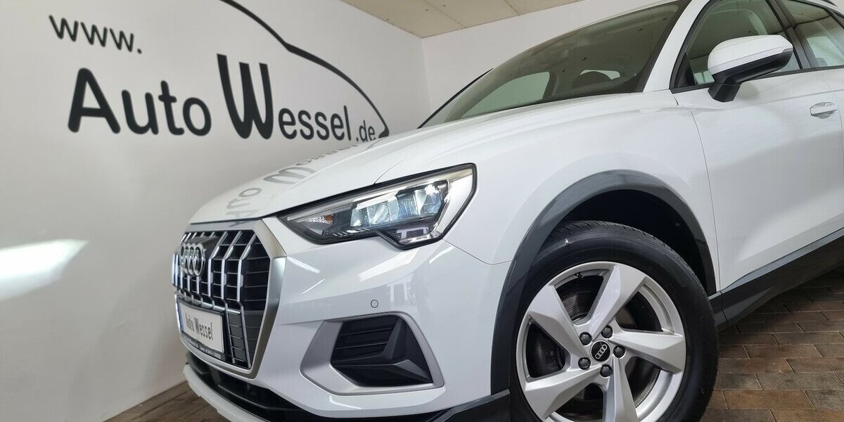 Audi Q3 35 TDI Advanced Prestige LED ACC APP schw.AHK 79.950 km 26.500 &euro; Garrel 49681