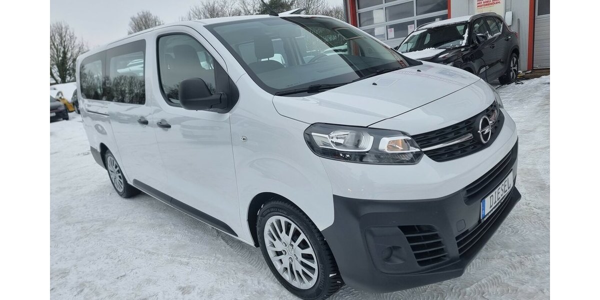 Opel Zafira Life Edition M Vivaro 9-Sitzer Automatik 87.900 km 27.900 &euro; Garrel 49681