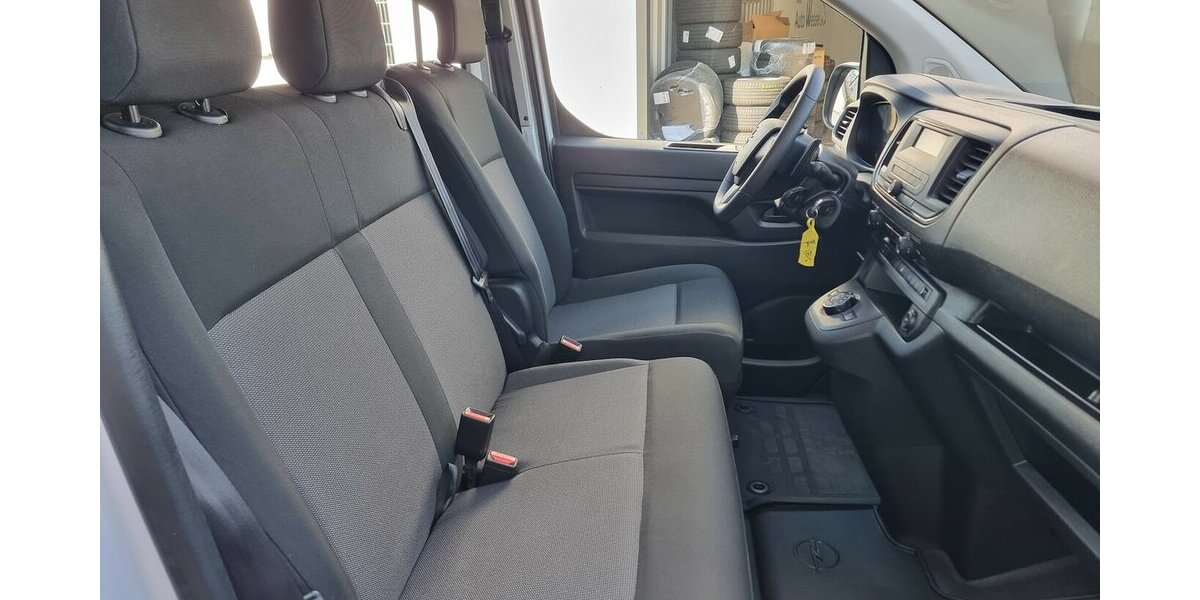 Opel Vivaro Edition M 9-Sitzer Automatik Zafira Life 84.300 km 29.999 &euro; Garrel 49681