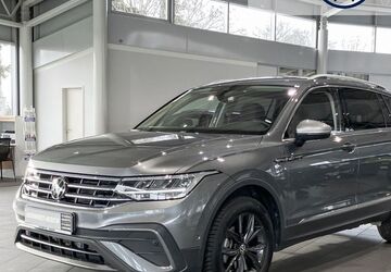 VW Tiguan Allspace 14.276 km 37.990 &euro; Oldenburg 26123