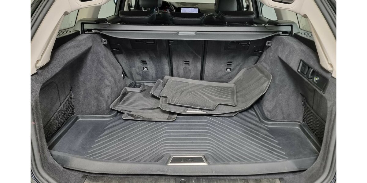 BMW 320d Sport Line LED ACC AHK Navi Hifi T-Leder 94.800 km 26.950 &euro; Garrel 49681