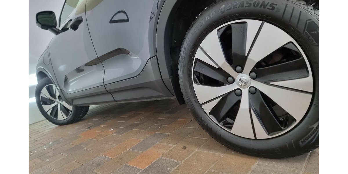 Volvo XC40 Hybrid 2WD PHEV LED AHK Navi Kamera 69.100 km 25.500 &euro; Garrel 49681