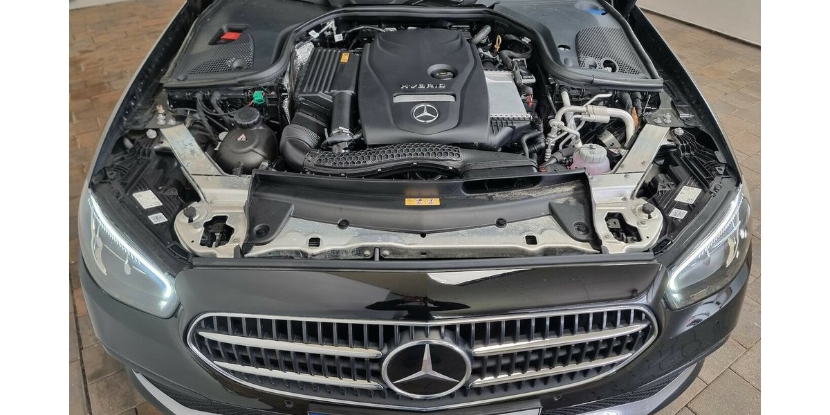 Mercedes-Benz E 300 e PHEV LED ACC Navi Digital Kamera 54.500 km 31.900 &euro; Garrel 49681