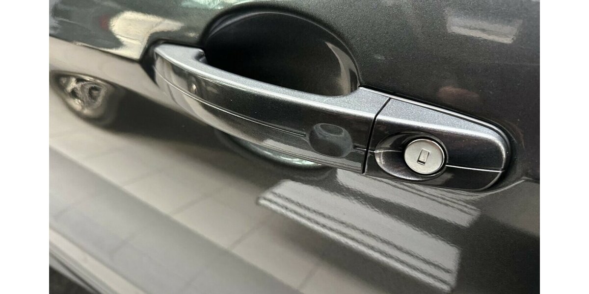 Ford Kuga 1,5 EcoBoost ST-Line +AHK+Allwetterreifen+ 113.000 km 15.790 &euro; Jaderberg 26349