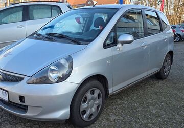 Honda Jazz 268.039 km 999 &euro; Metjendorf 26215