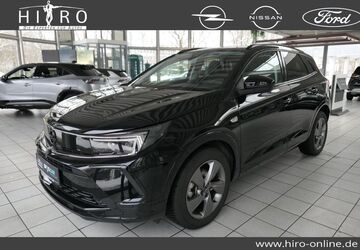 Opel Grandland (X) 12.712 km 23.480 &euro; Oldenburg 26125