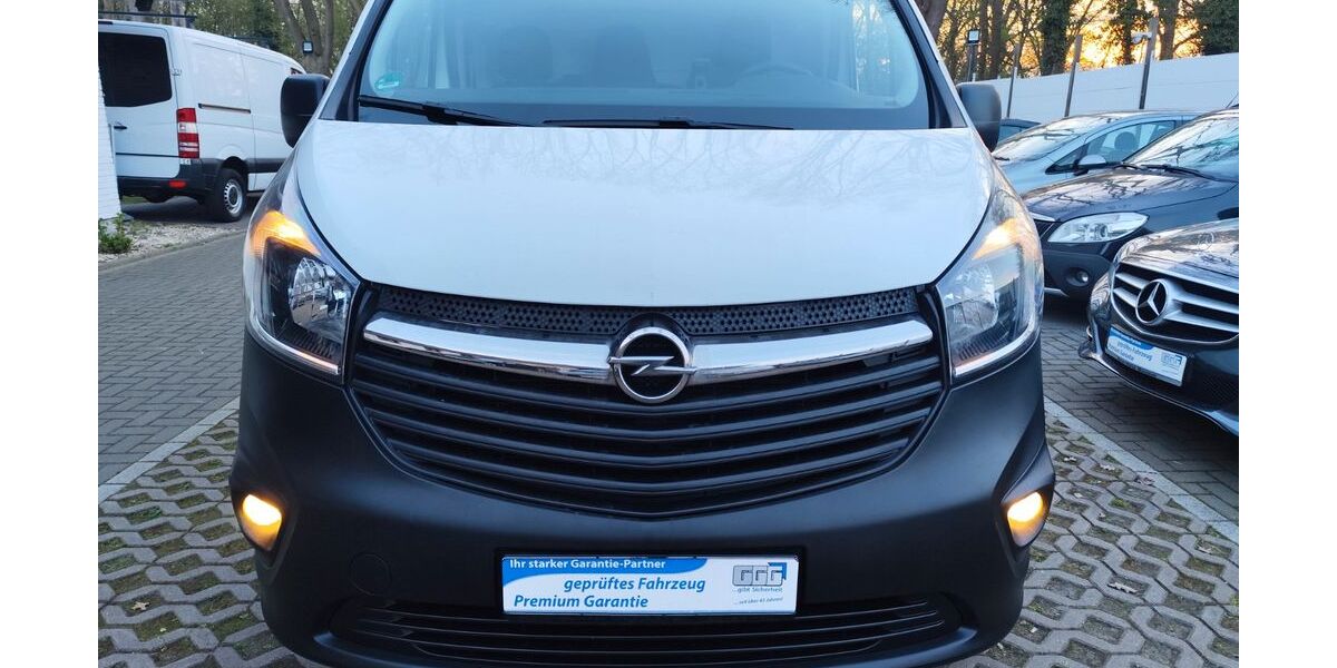 Opel Vivaro 143.000 km 6.999 &euro; Hatten 26209