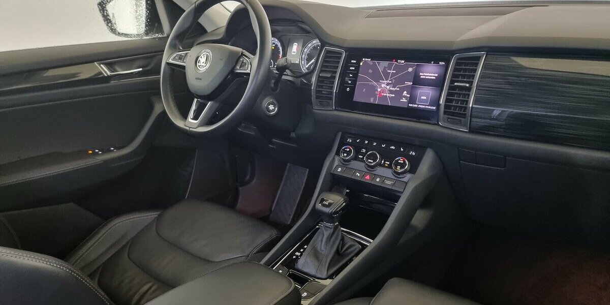 Skoda Kodiaq Style DSG LED AHK Leder Memory 7-Sitzer 116.400 km 28.900 &euro; Garrel 49681