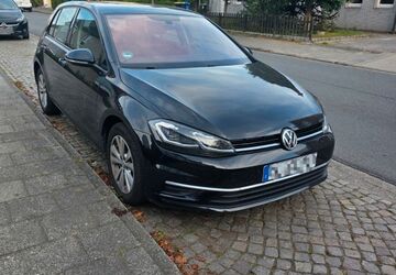 VW Golf 62.000 km 13.750 &euro; Oldenburg 26135