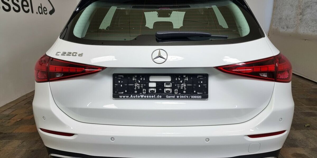 Mercedes-Benz C 220 dT Avantg MBUX LED AHK APP LED Kamera 96.700 km 29.999 &euro; Garrel 49681
