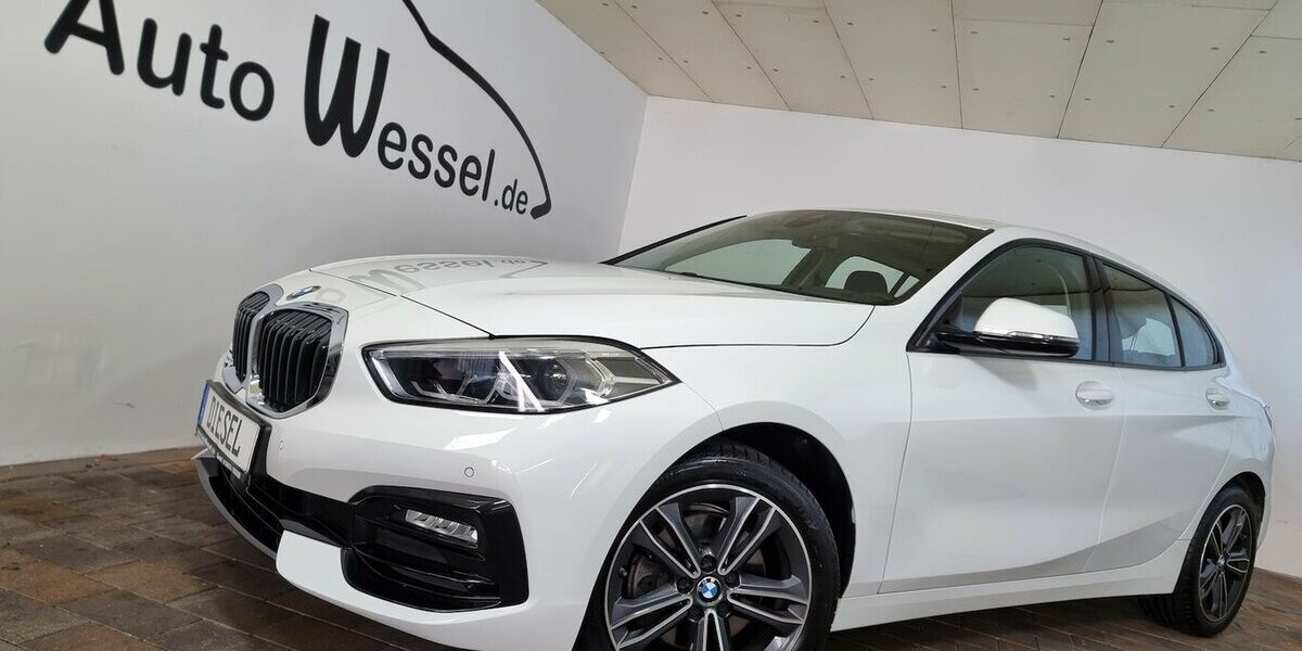 BMW 116d Sport Line DSG LED Live Cockpit Klima Pano 71.300 km 23.900 &euro; Garrel 49681