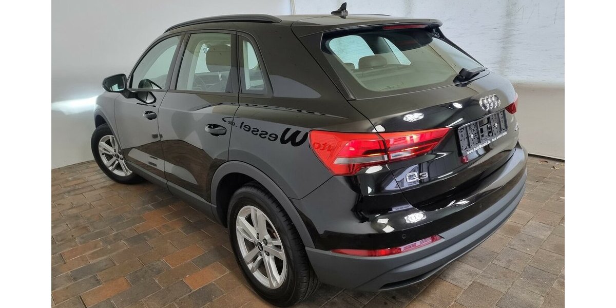 Audi Q3 35 TFSI LED ACC AHK SHZ DAB Navi Klima Spur 64.500 km 25.990 &euro; Garrel 49681