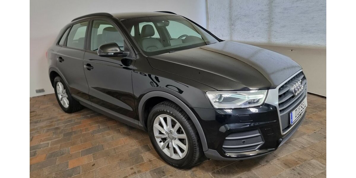 Audi Q3 2.0 TDi S tronic Bi-Xenon Navi Klima Leder 92.900 km 22.850 &euro; Garrel 49681