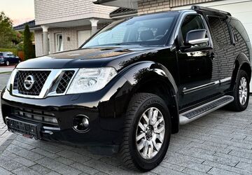 Nissan Pathfinder 225.000 km 10.999 &euro; Rastede 26180