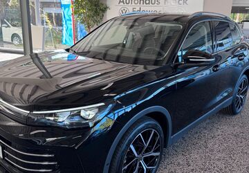 VW Tiguan 1.500 km 43.980 &euro; Edewecht 26188