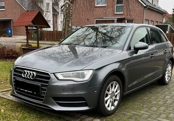 Audi A3 99.000 km 13.200 &euro; Oldenburg 26135