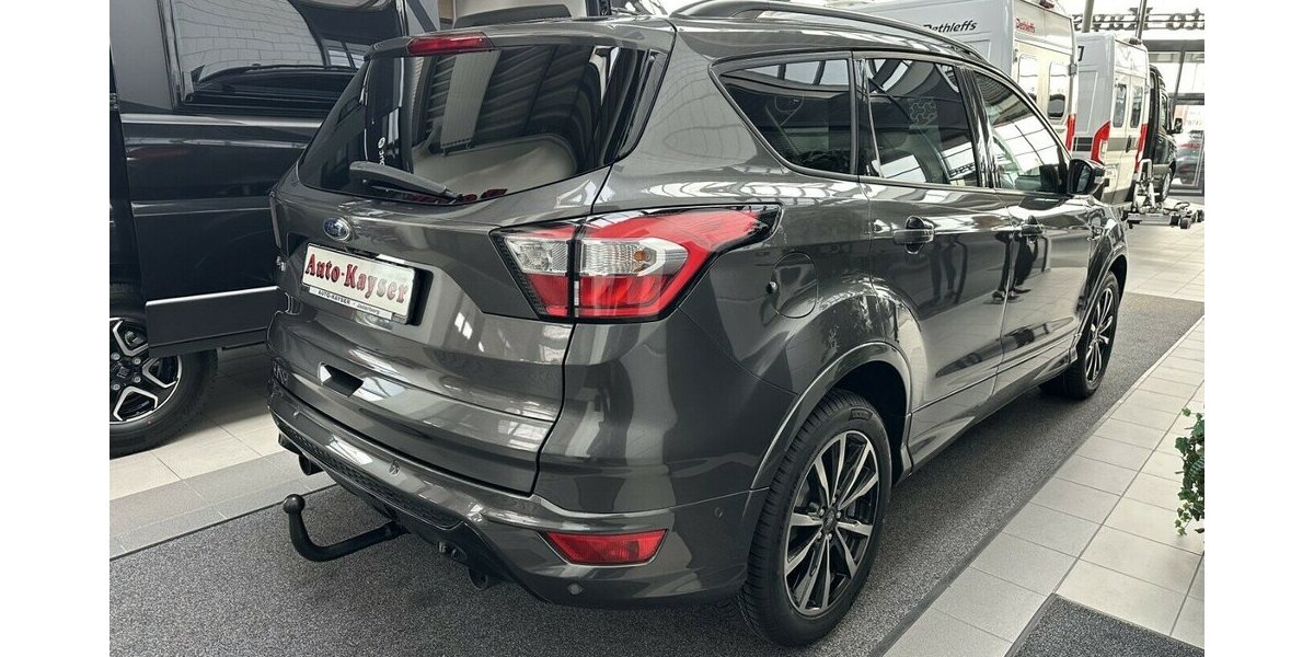 Ford Kuga 1,5 EcoBoost ST-Line +AHK+Allwetterreifen+ 113.000 km 15.790 &euro; Jaderberg 26349
