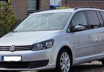 VW Touran 167.525 km 6.400 &euro; Oldenburg 26133