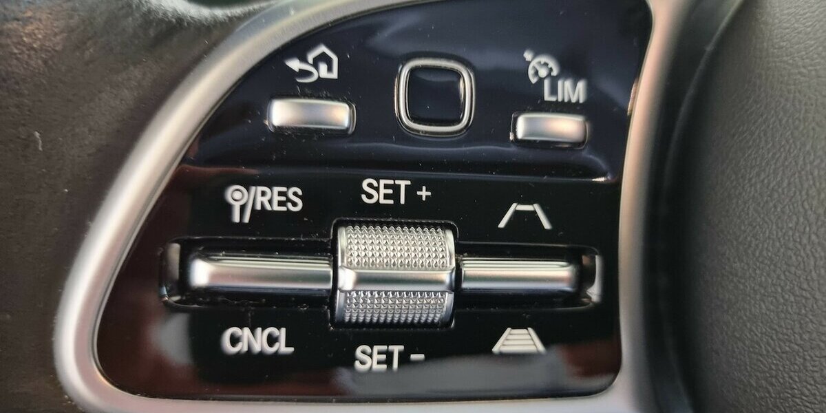 Mercedes-Benz A 220 d Progressive LED ACC AHK Kamera Keyless 41.300 km 29.999 &euro; Garrel 49681