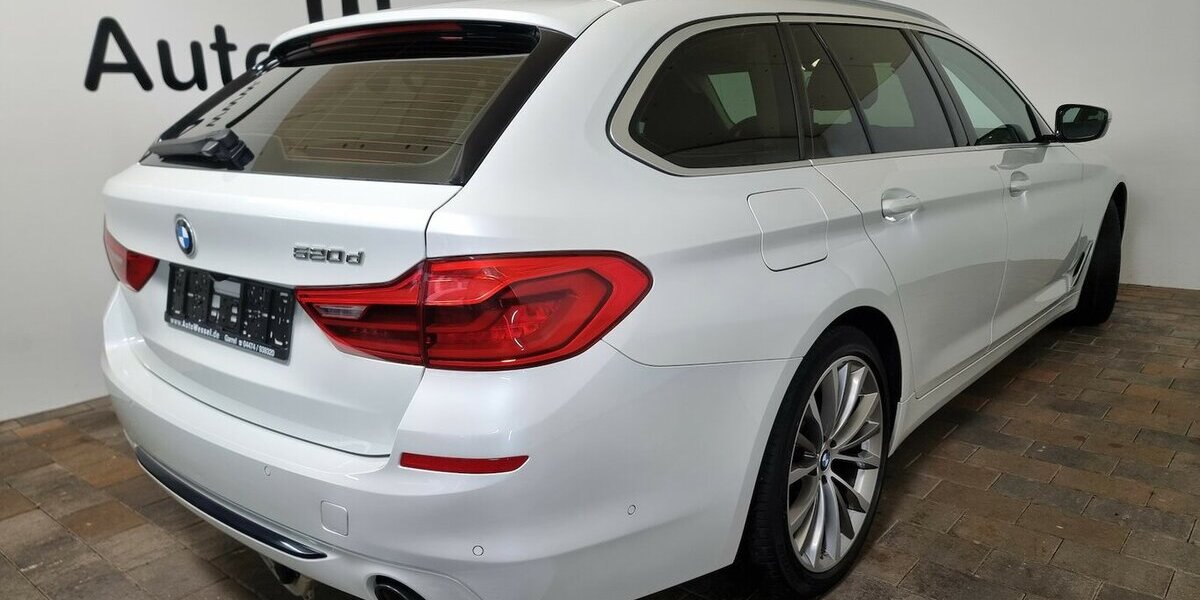 BMW 520d SportLine LED AHK ACC Navi Kamera Hifi 89.900 km 27.450 &euro; Garrel 49681