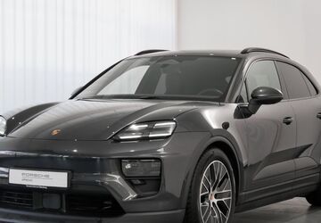 Porsche Macan 12.660 km 81.890 &euro; Oldenburg 26123