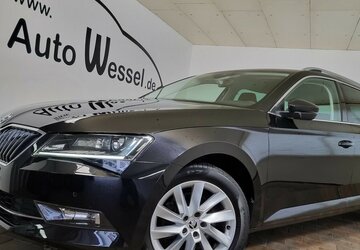 Skoda Superb Style Bi-Xenon AHK ACC SHZ Navi Tempomat 123.550 km 18.850 &euro; Garrel 49681