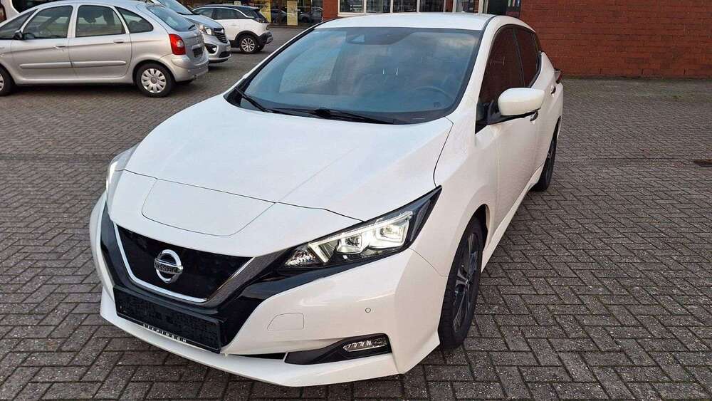 Nissan Leaf 43.000 km 16.990 &euro; Oldenburg 26125