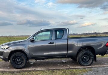 Toyota Hilux 17.000 km 40.700 &euro; Elsfleth 26931