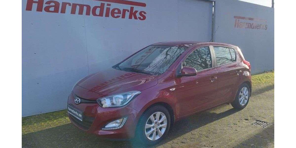 Hyundai i20 102.000 km 5.990 &euro; Oldenburg 26125