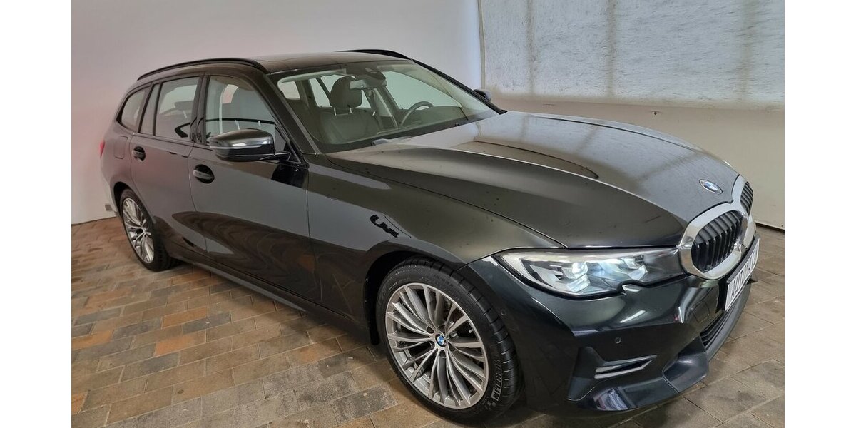 BMW 320d xDrive Sport Line LED AHK Spur Kamera Pano 86.800 km 27.450 &euro; Garrel 49681