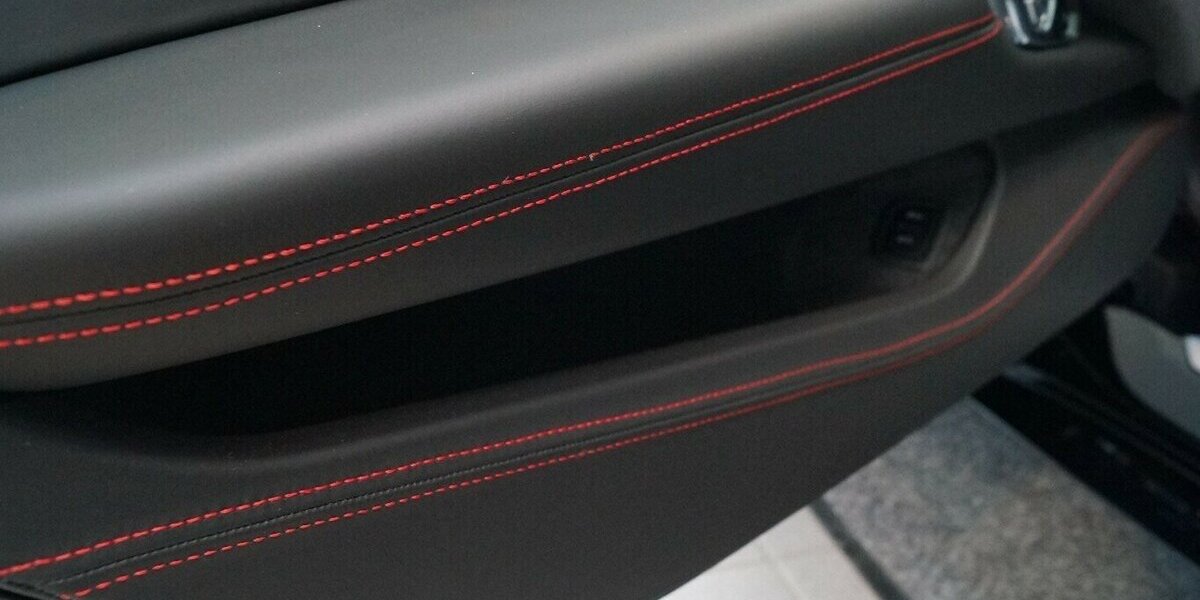 Corvette C8 Coupe 3LT Z51 Europa +Lift+Magnetic Ride+ 17.000 km 99.990 &euro; Jaderberg 26349