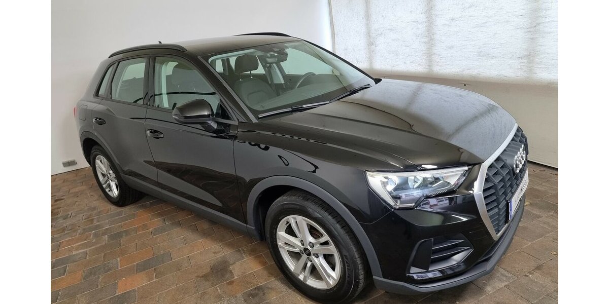 Audi Q3 35 TFSI LED ACC AHK SHZ DAB Navi Klima Spur 64.500 km 25.990 &euro; Garrel 49681