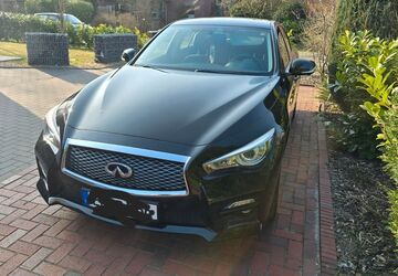 INFINITI Q50 142.000 km 11.999 &euro; Oldenburg 26129