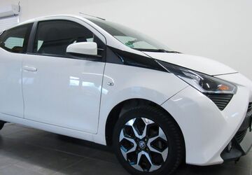 Toyota Aygo (X) 79.900 km 11.999 &euro; Oldenburg 26125