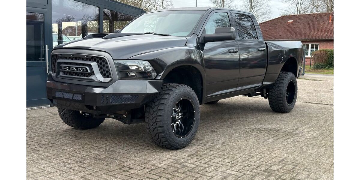 Dodge RAM 50.500 km 44.999 &euro; Apen 26689