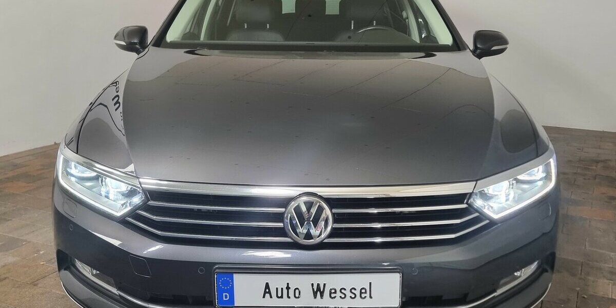 VW Passat Highline 4M LED ACC APP AHK Standheizung 112.600 km 23.850 &euro; Garrel 49681
