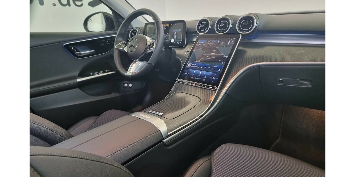 Mercedes-Benz C 300 T e Avantgarde LED ACC AHK Navi Kamera 73.700 km 35.500 &euro; Garrel 49681