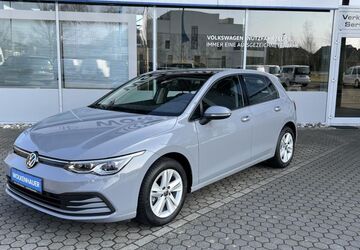 VW Golf 30.041 km 22.750 &euro; Westerstede 26655