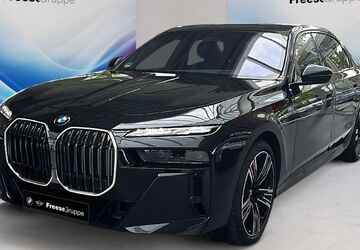 BMW 740 10.000 km 126.590 &euro; Oldenburg 26125