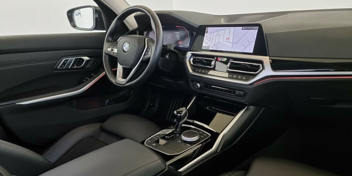 BMW 320d Sport Line LED ACC AHK Navi Hifi T-Leder 94.800 km 26.450 &euro; Garrel 49681