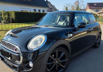 Mini Cooper S 154.096 km 9.950 &euro; Oldenburg 26135