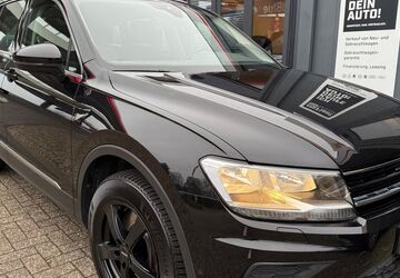 VW Tiguan 129.900 km 22.690 &euro; Apen 26689