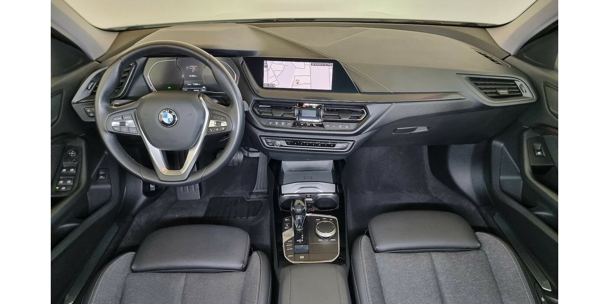 BMW 116d Sport Line DSG LED Live Cockpit Klima Pano 71.300 km 23.900 &euro; Garrel 49681