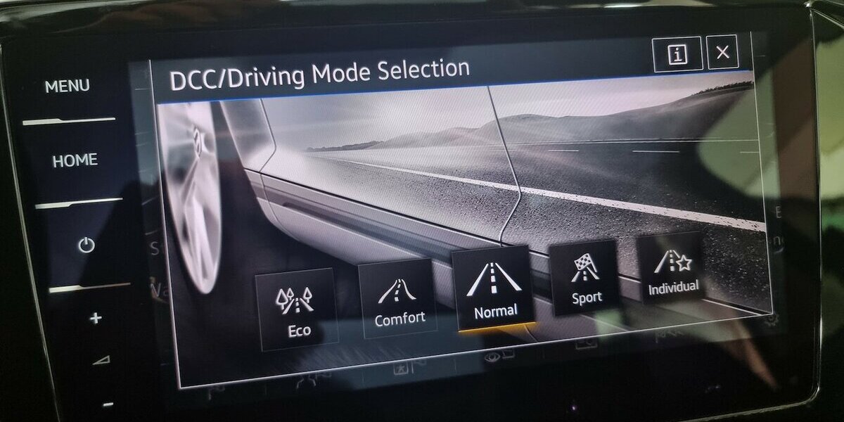 VW Passat Highline 4M LED ACC APP AHK Standheizung 112.600 km 23.850 &euro; Garrel 49681