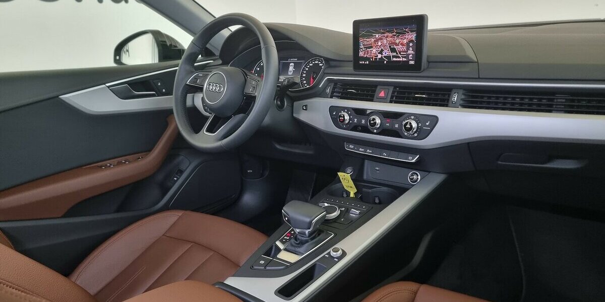 Audi A5 35 TFSI DSG LED SHZ Navi Leder Tempomat 77.900 km 25.950 &euro; Garrel 49681