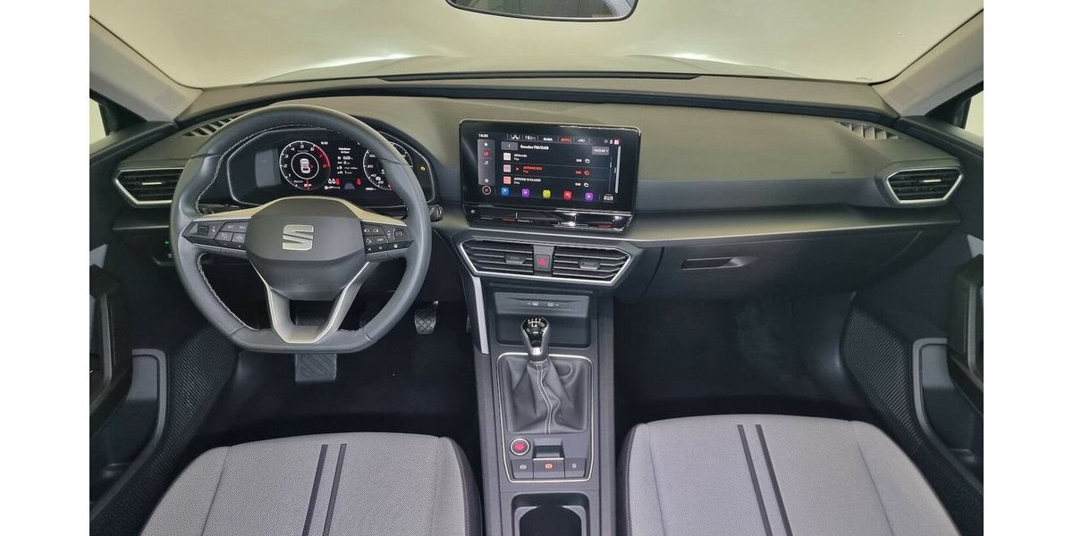 Seat Leon Style VIC Navi PDC Spur LED Tempomat VIC 49.700 km 16.900 &euro; Garrel 49681