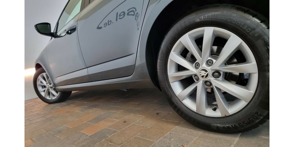 Skoda Octavia Ambition DSG Navi Klima Tempomat Kamera 67.200 km 18.450 &euro; Garrel 49681