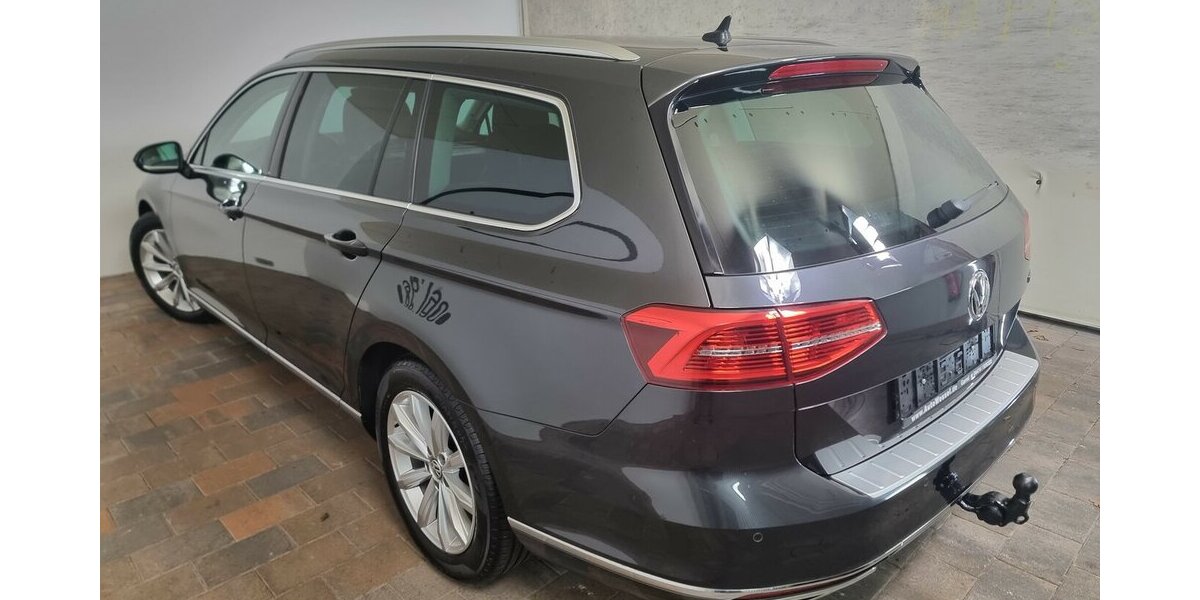 VW Passat Highline 4M LED ACC APP AHK Standheizung 112.600 km 23.850 &euro; Garrel 49681